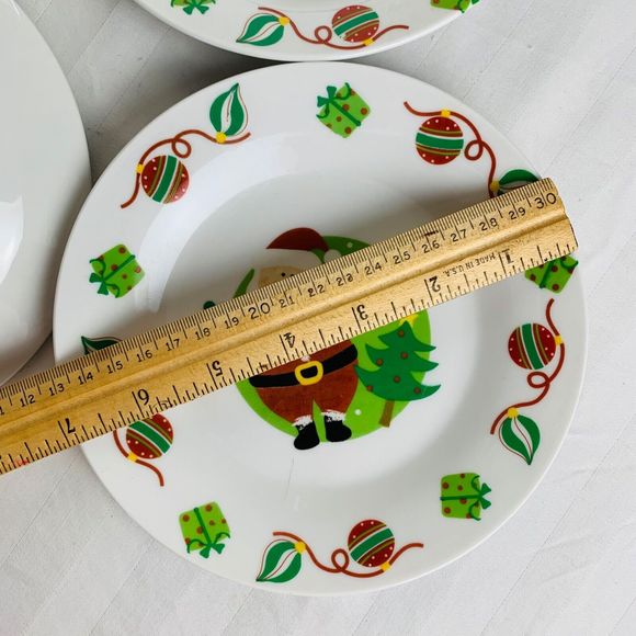 Set of 4 Gingerbread Lane Holiday Collection Dessert Appetizer Santa 7"  Plates - Picture 4 of 5
